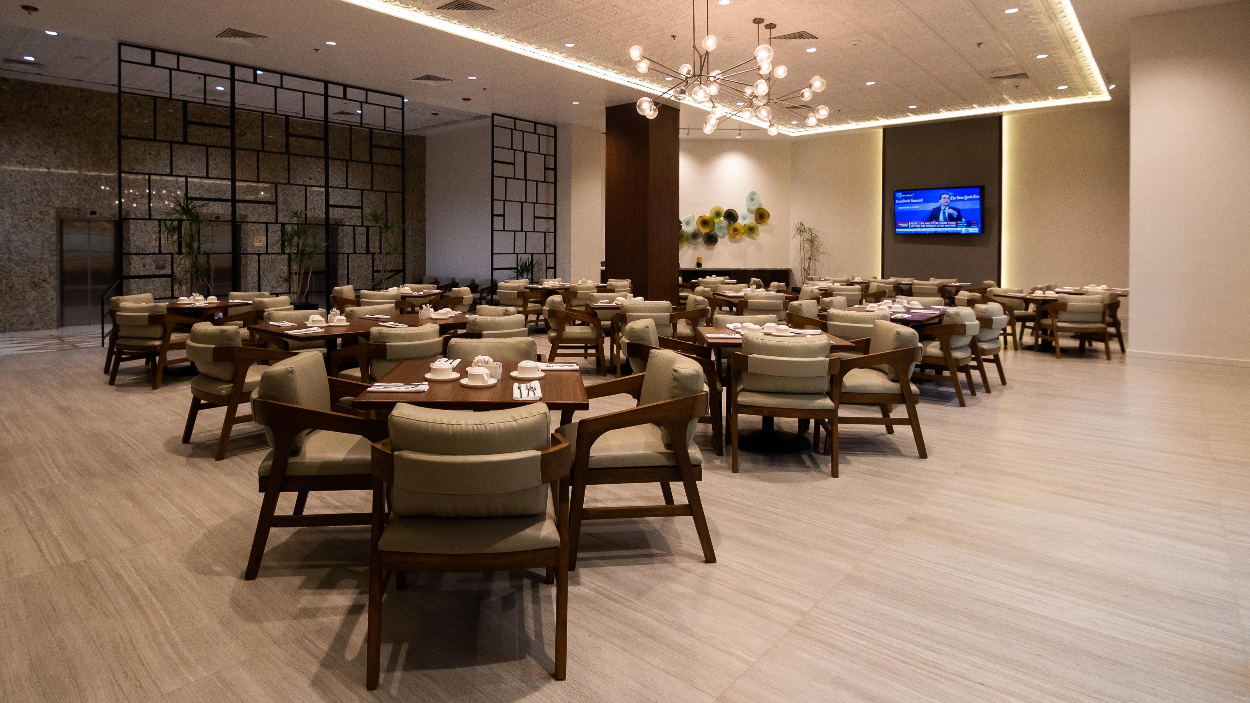 Best Western Plus Nuevo Laredo Inn & Suites Exterior photo