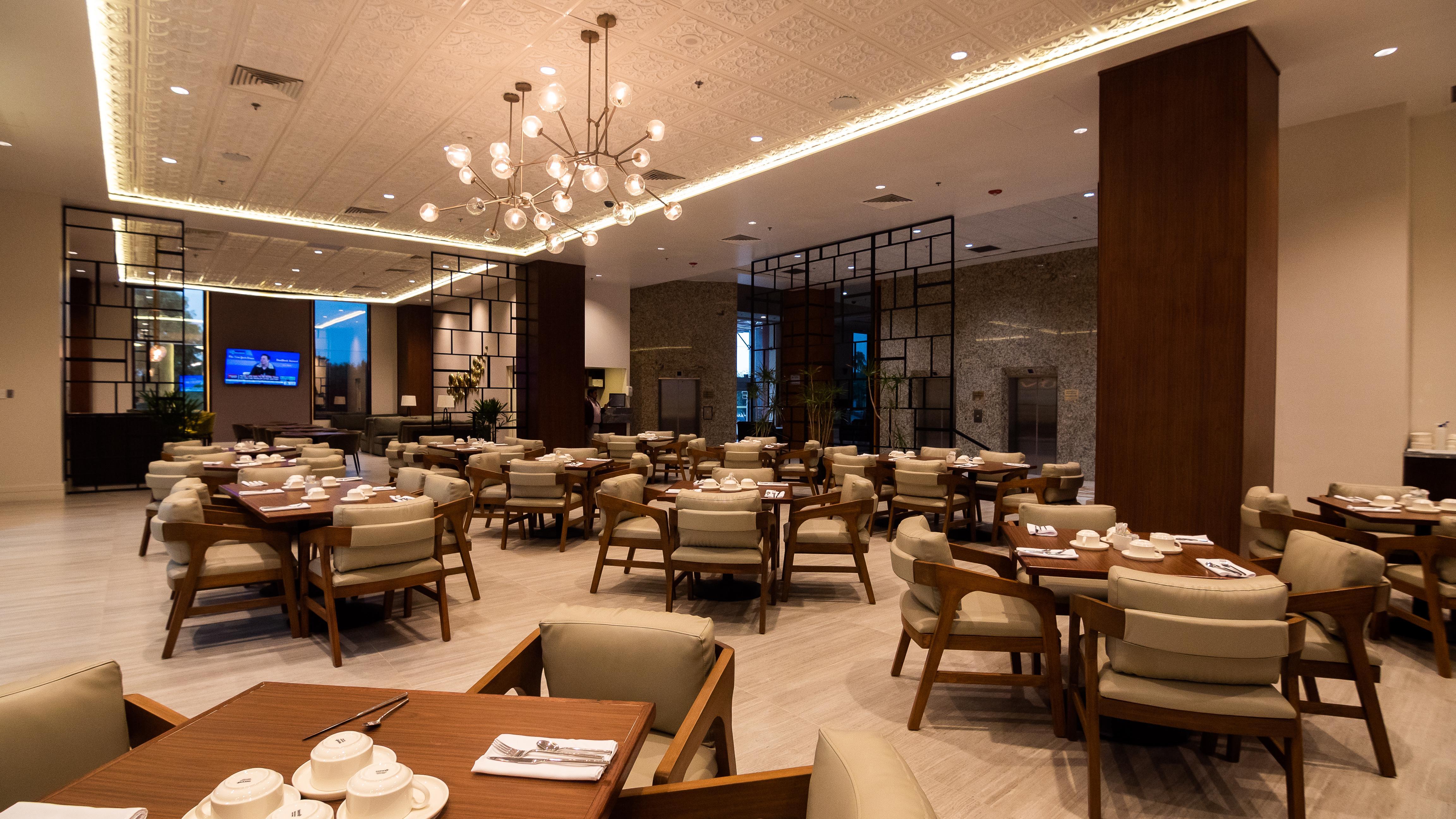 Best Western Plus Nuevo Laredo Inn & Suites Exterior photo